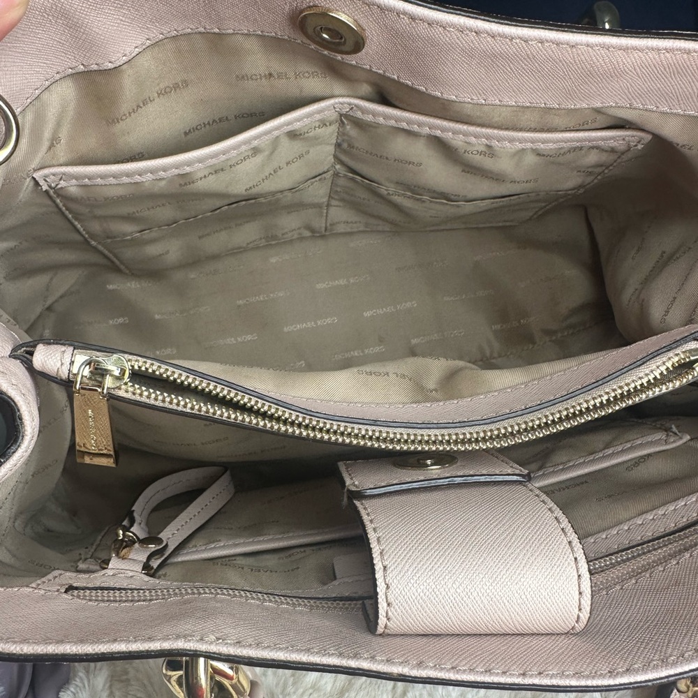 Michael Kors Blush Satchel with Gold Accents - Picture 7 of 8